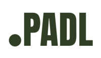 Logotipo del club PADL con letras verde oscuro sobre fondo blanco